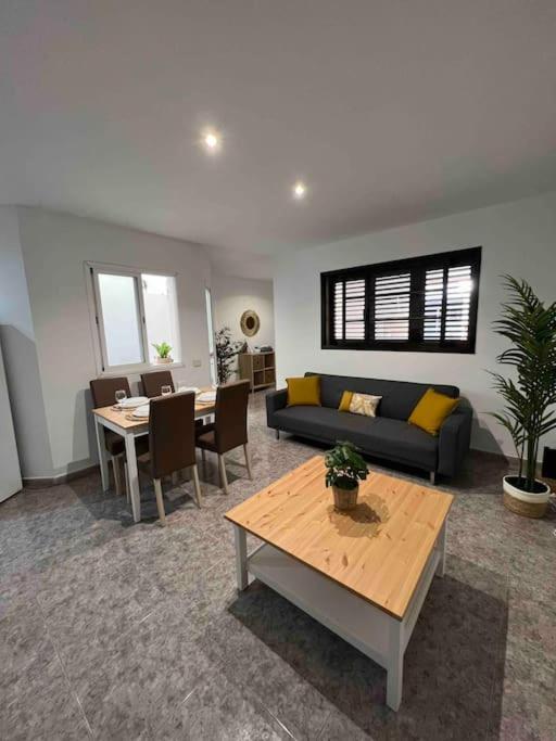 Cosy Apartment Near The Beach Arinaga Kültér fotó